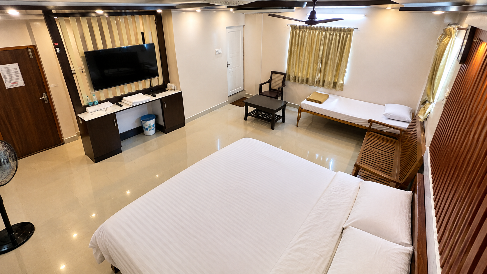 VIP Suite Room Photo 2